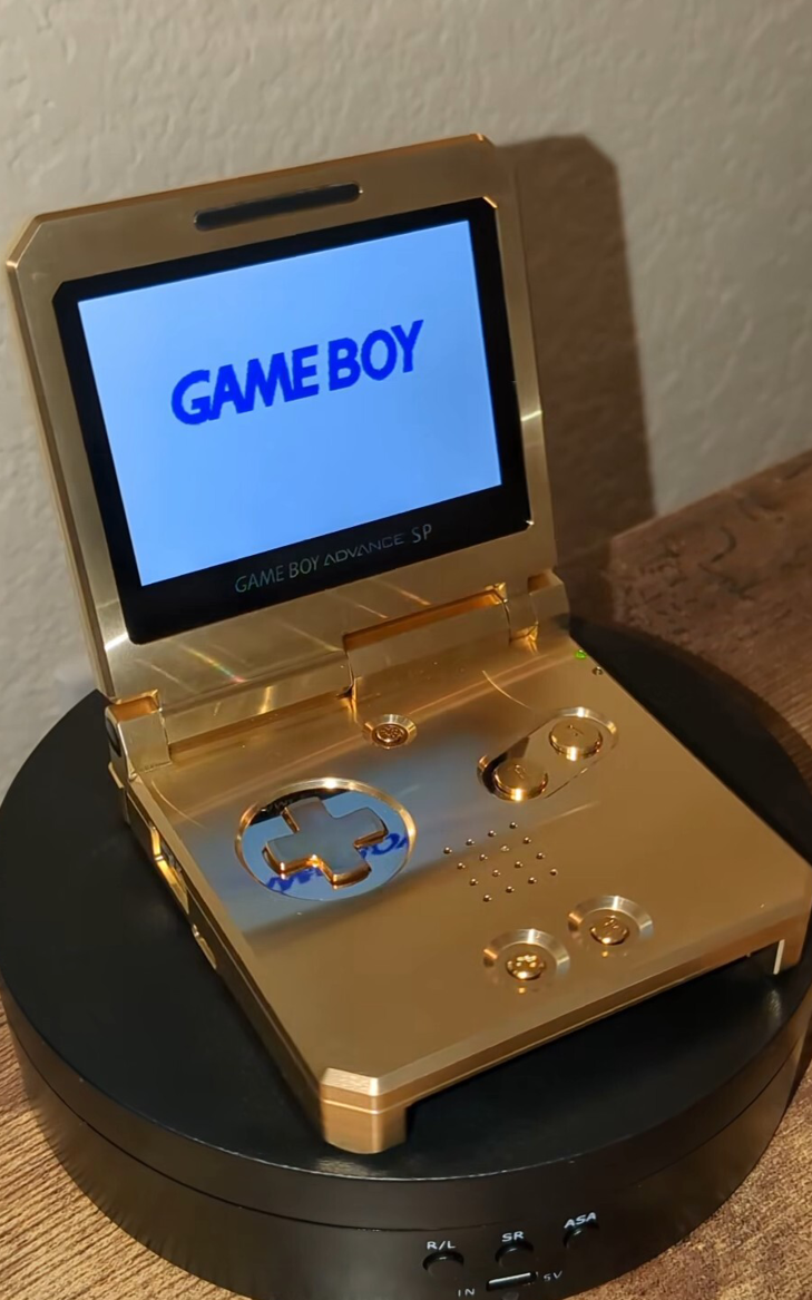SP Hinged BoxyPixel Metal Console