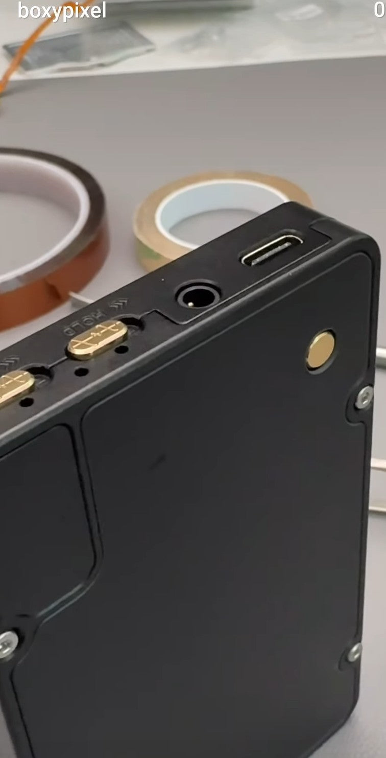 iPod w/ Slim BoxyPixel Metal Shell